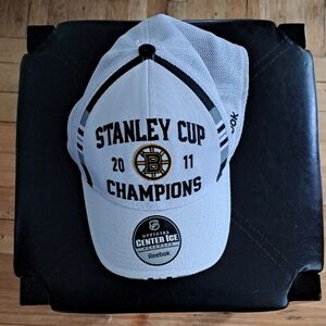 Reebok White Boston Bruins Stanley Cup Champions Hat